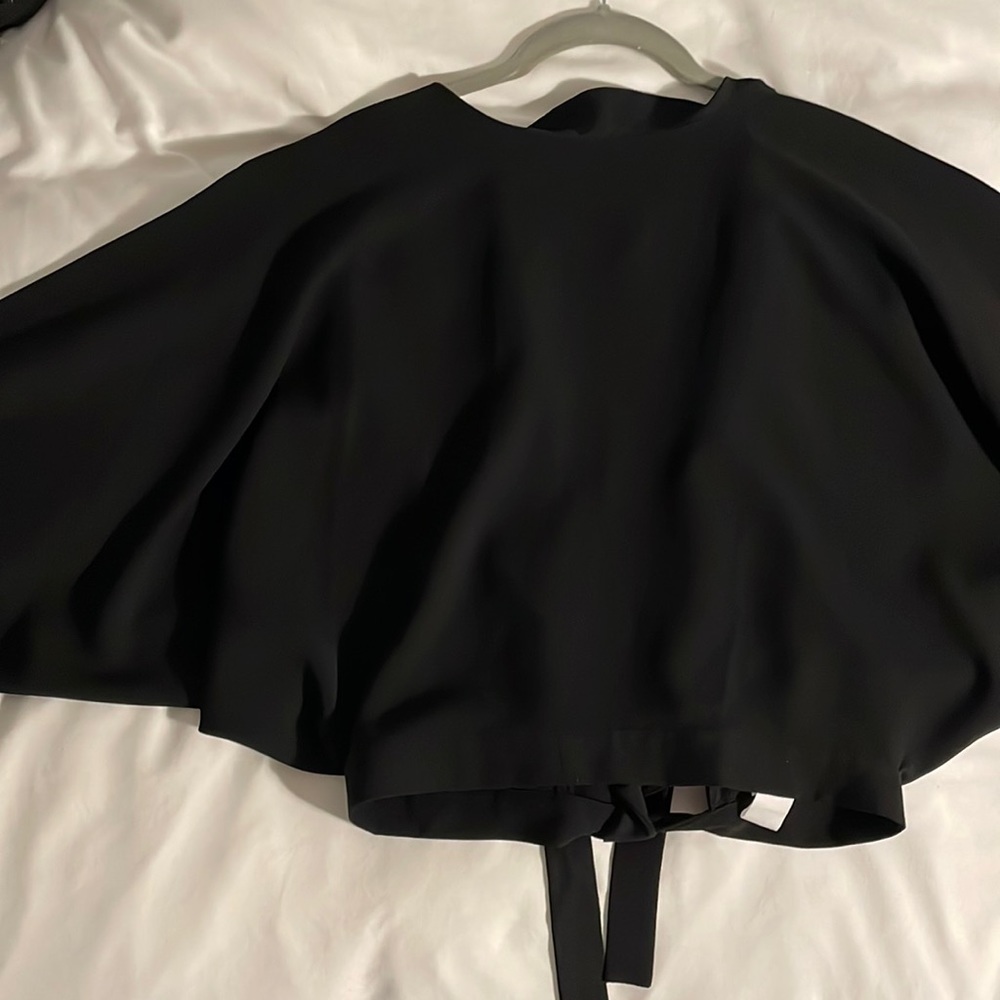 BLACK CROP TOP